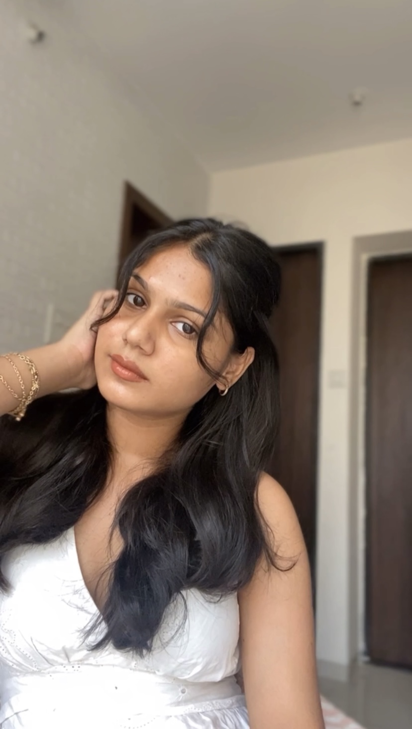 Riya Suresh portrait