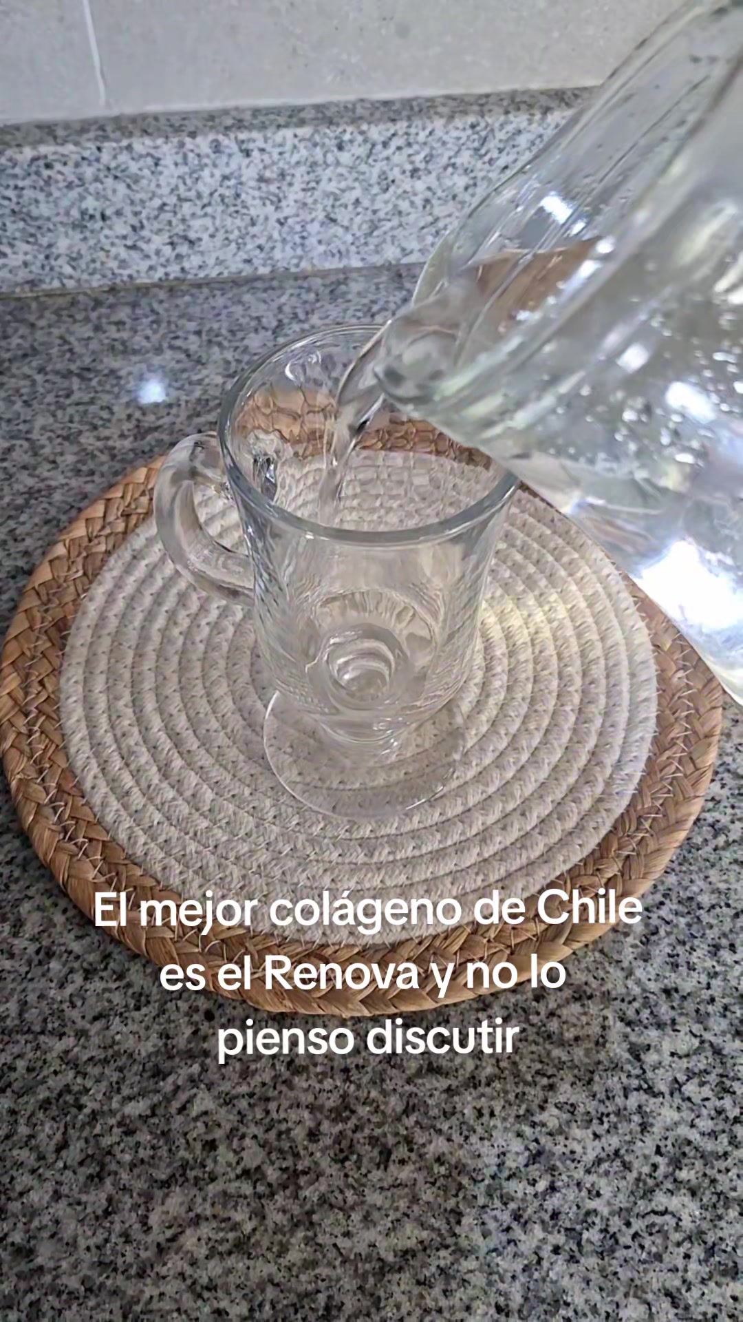 Haidelin Gonzalez UGC video for Renova — talking head