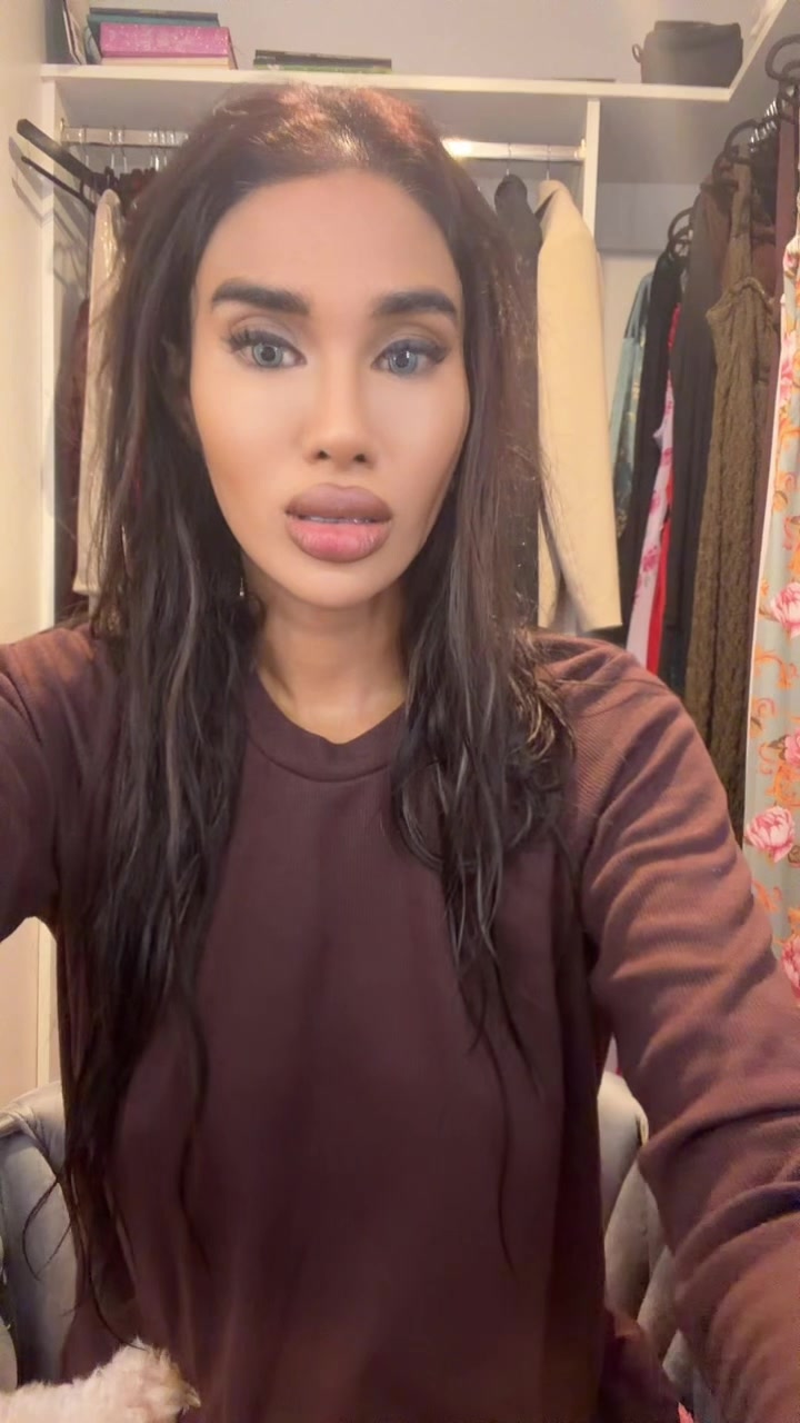 Dehlara Mirza UGC talking head video